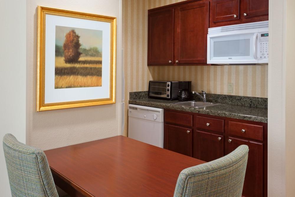Homewood Suites By Hilton Gainesville Exteriör bild