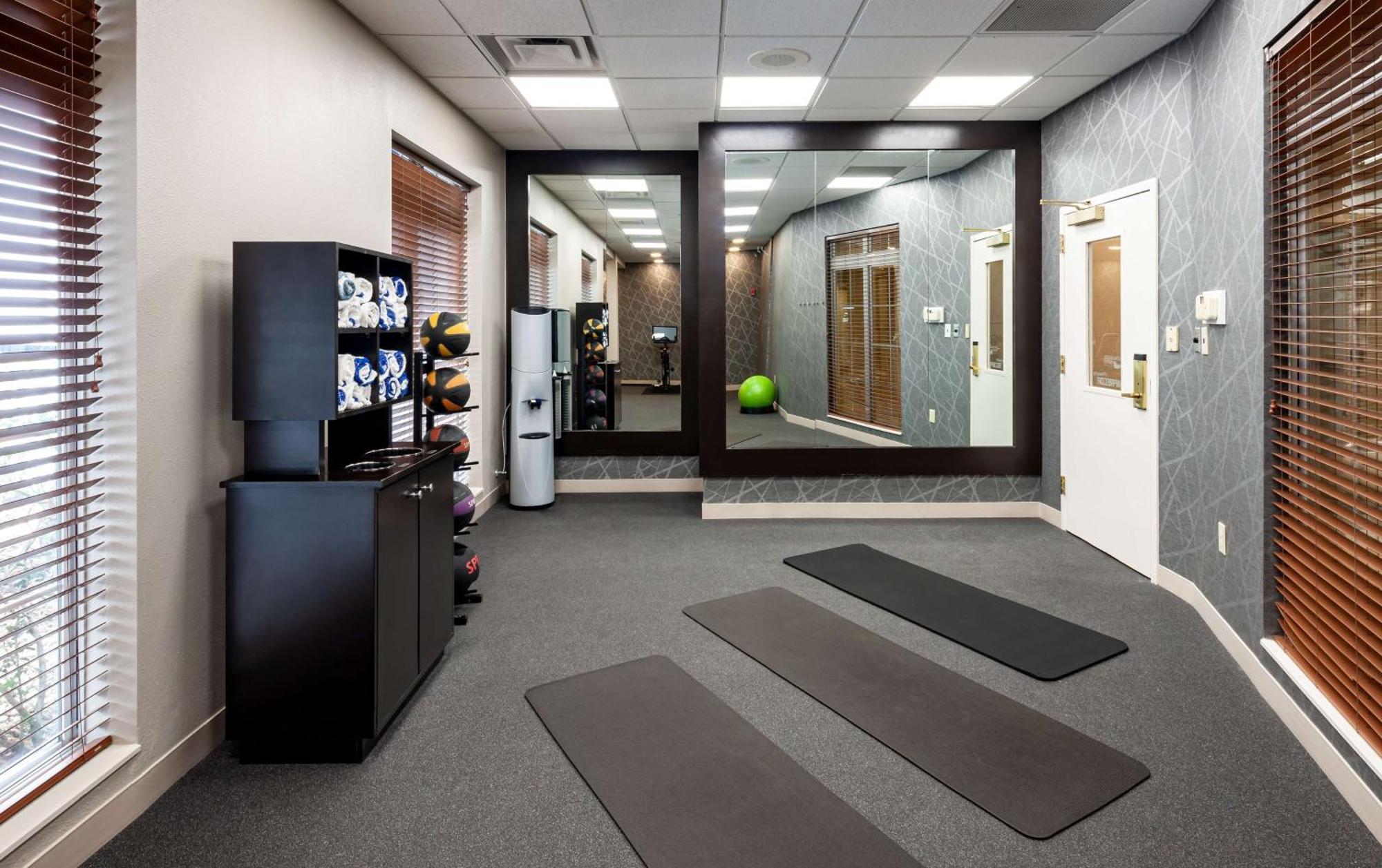 Homewood Suites By Hilton Gainesville Exteriör bild